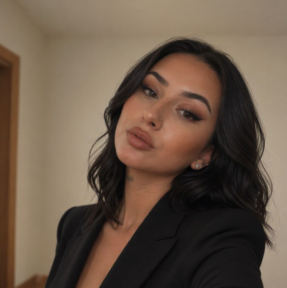 Zeliha Bayram im Salon von Sarah Seidel